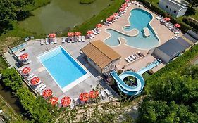 Country Park - Camping Les Etangs Fleuris